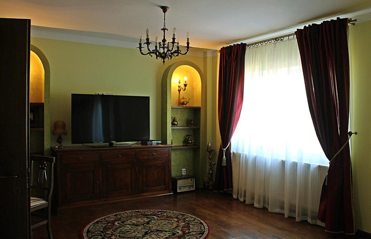 Antik Apartment Сібіу Екстер'єр фото